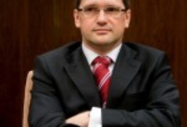 Maďarič Orbán Viktor nyomdokaiban?