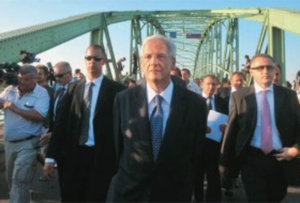 Magyarellenes cunami