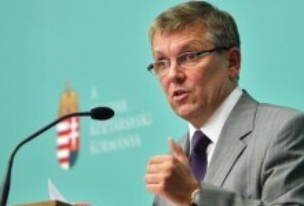 Matolcsyt a korábbi szlovák reformminiszter oktatja