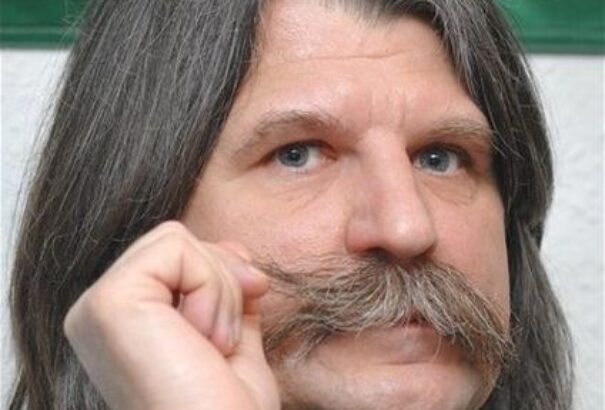 Akik a háborúról beszélnek