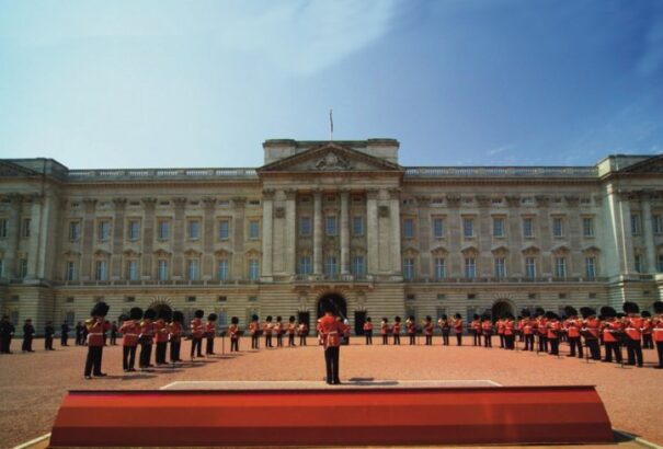 A botrányos brit uralkodócsalád