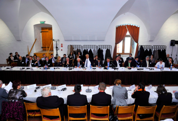 Vegyes bizottság: a nyelvtörvény csak a szlovák fél és a Híd szerint előrelépés