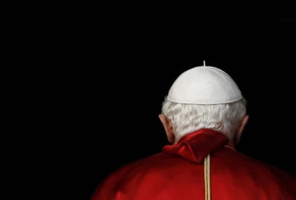 Búcsúzik Ratzinger…