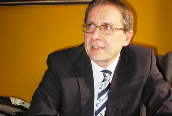 „Nem kell még nagyon örülni“ – Az elbukott Petőcz Kálmán nekiment a romáknak és megóvta a Kultminor igazgatójának megválasztását