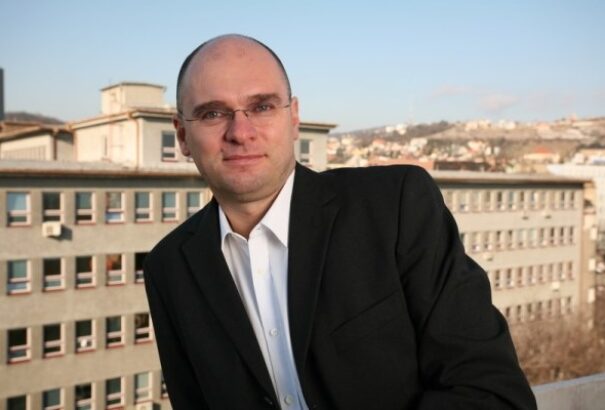 Ellenzéki együttműködés. Útmutató a jobboldalnak