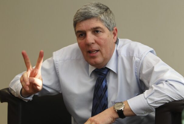 Mi kell Bugár lemondásához?