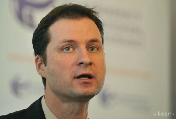 Tényleg rosszabbak a politikusok, mint mi?