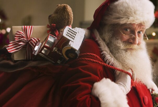 Minden, amit a Mikulásról tudnod kell – Játssz és nyerj Mikulás-díszt!