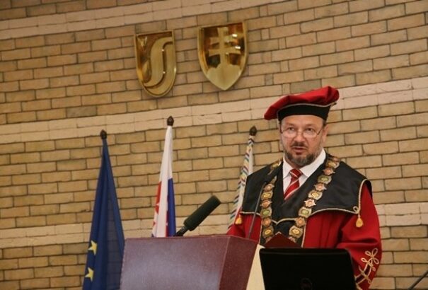 Quo Vadis, Selye János Egyetem?