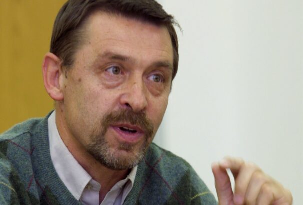 Solymos László (Most-Híd) apósának faux pas-ja az Új Szóban