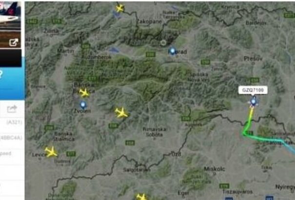 Landolt a gép. Megérkeztek hozzánk az asszír keresztények (Képek)