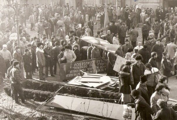 Továbbra is titkolják a ’89-es román forradalom részleteit