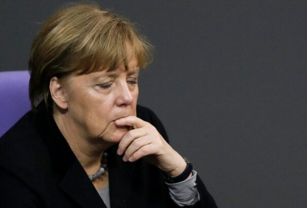 Merkel célkeresztben – politikai belharc Németországban