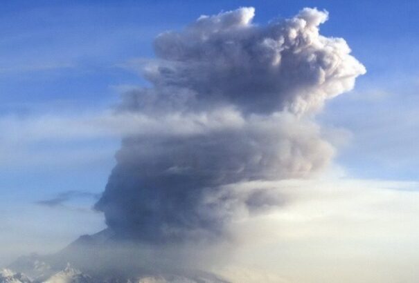 Kitört a Zsupanovszkij tűzhányó Kamcsatkán