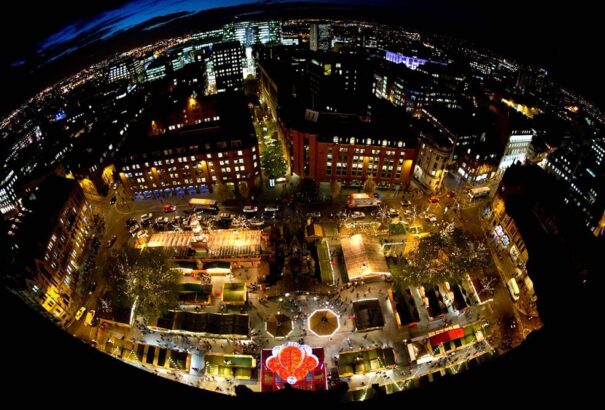 A meggyalázott ünnep