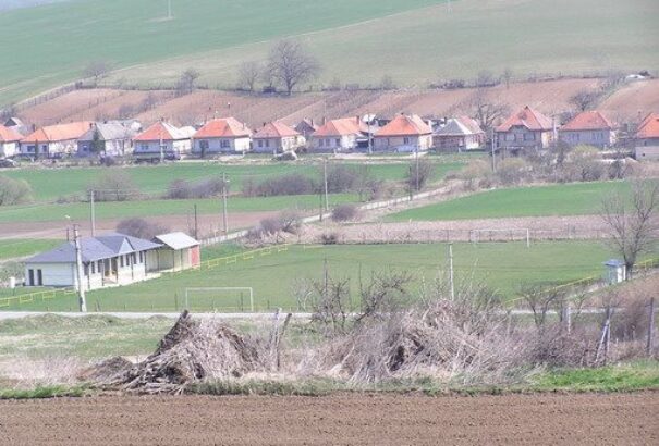 Talán elég lenne egy kampánygyűlés a faluban…