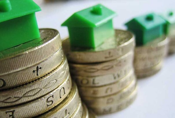 Nagy-Britanniában a magyarok több adót fizetnek, mint amennyi szociális juttatásban részesülnek