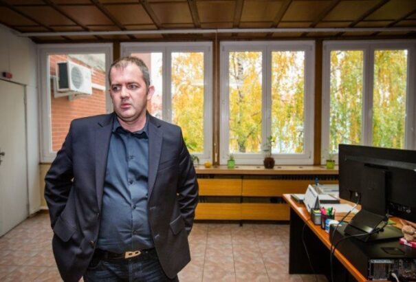 Egymást tüntették ki a gyanúgy ügyekbe keveredett Smeres politikusok