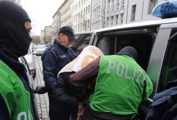 Berlinben tervezhettek merényletet a Németországban elfogott feltételezett dzsihadista terroristák