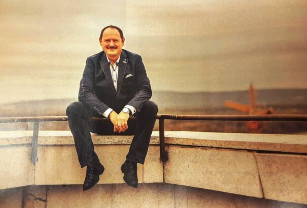 Szakad a Most-Híd: az első távozó Simon Zsolt