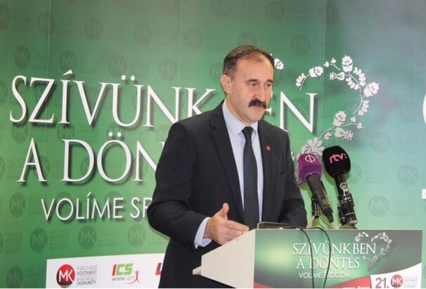 Az MKP felszólította a pártokat a kisiskolák ügyében