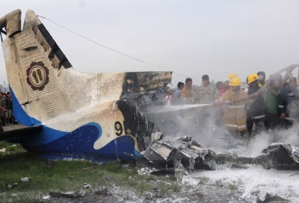 Eltűnt egy repülőgép Nepál felett