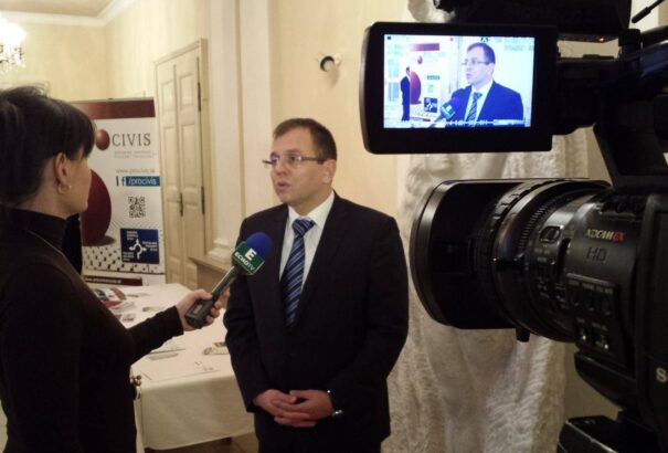 Bemutatták az első külhoni magyar elektronikus törvénytárat