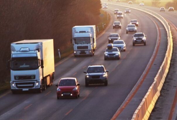 Sztrádamatrica nélkül autóztál? Így úszhatod meg az 500 eurós büntetést.