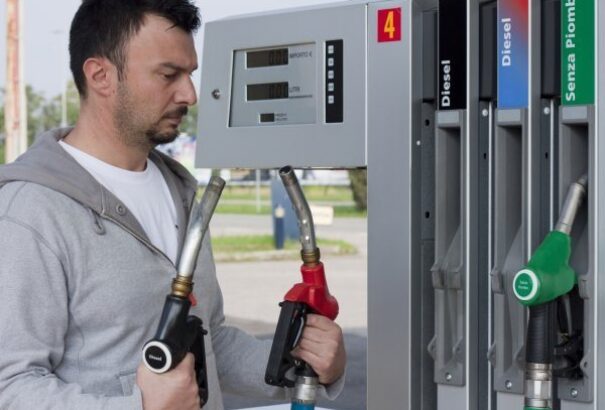 Útban a tenger felé Magyarországon, Szlovéniában és Horvátországban is olcsóbban tankolhatunk