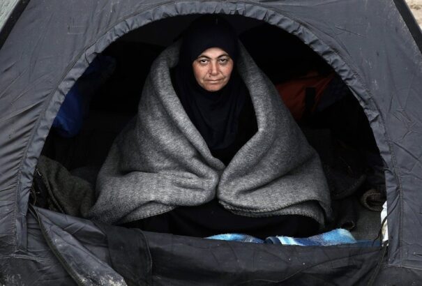 Humanitárius katasztrófától tartanak a görög-macedón határon