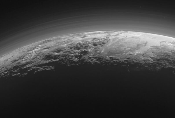 Öt tanulmány tárja fel a Plútó-rendszer furcsaságait