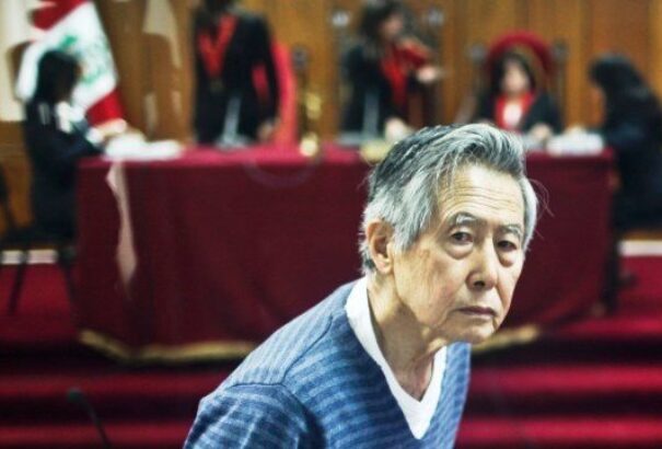 Alberto Fujimori nők sterilizálását rendelte el Peruban