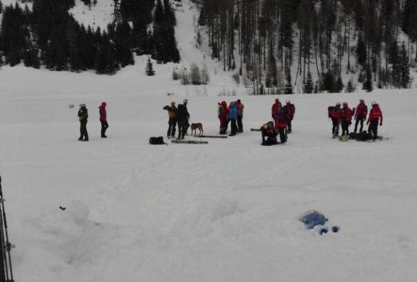 Mentőakció volt az olasz Alpokban. 6 halott a lavinában