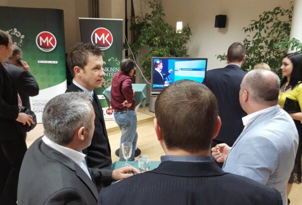 Az MKP székházából jelentjük (Képek)