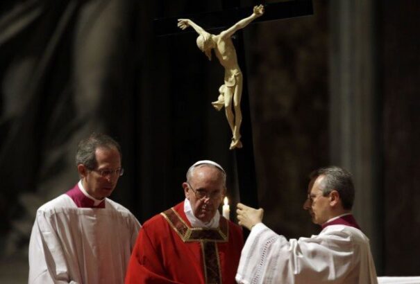 Nagypéntek: a keresztény világ ma Krisztus keresztre feszítésére emlékezik