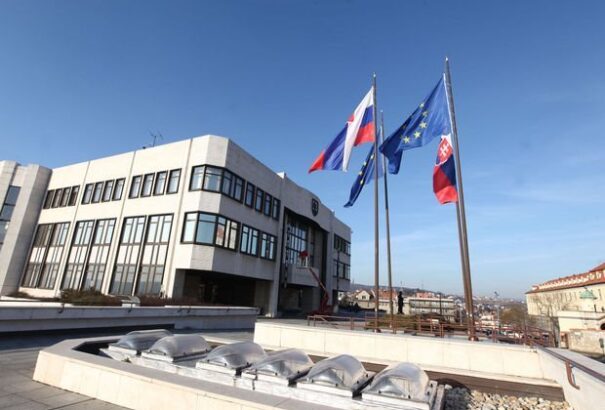 A szekér megy tovább, kedvező helyzetben a Most-Híd