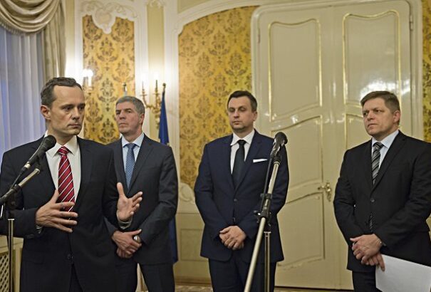 Öllös: a sokszínű koalíció csak elodázza az előre hozott választást