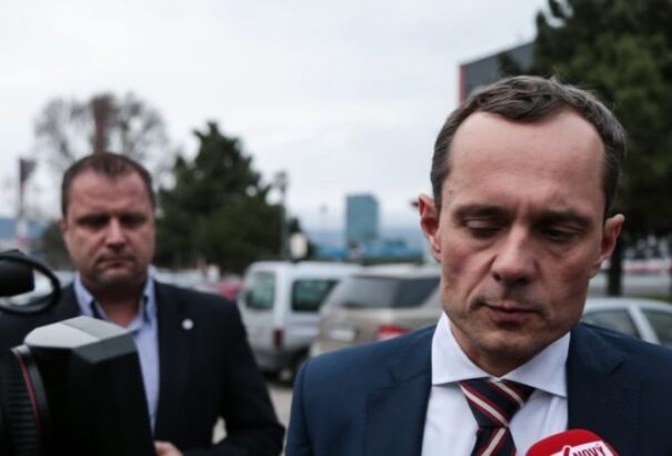 A Sieť a koalícióról tárgyal. Vajon beáll Procházka is?