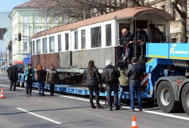 100 éves villamos tért vissza Pozsonyba, egykor Pozsony és Bécs között szállította az embereket