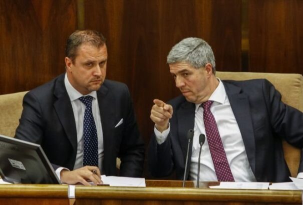 3 dolog a parlament első napjából – milyen lesz a folytatás?