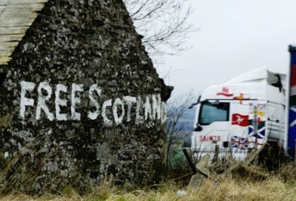„Meggyőzési kampányba” kezd a függetlenség ügye mellett a skót kormánypárt