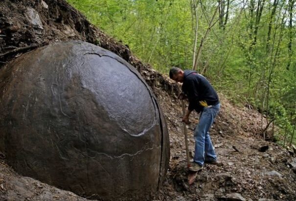 Titokzatos kőgolyót találtak Bosznia-Hercegovinában