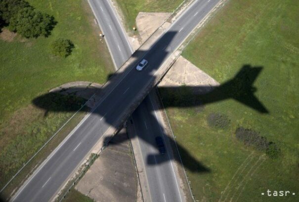 Amerikai repülőgépek repülnek át Szlovákia felett