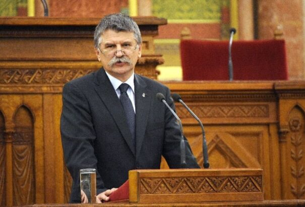 Kövér: az alaptörvény betölti rendeltetését