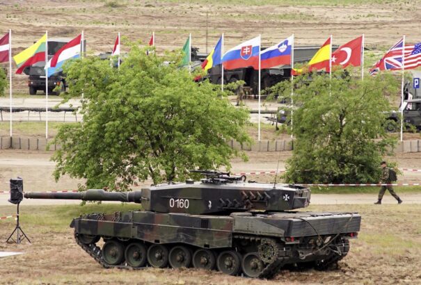 Trump szerint a NATO elavult, Európa szerint sosem volt fontosabb