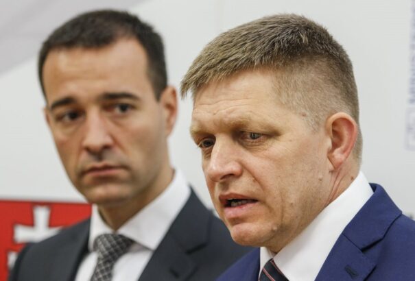 Fico burkoltan a jobboldali szakértőket dícsérte