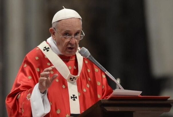 Ferenc pápa: árva és lelki analfabéta a mai világ