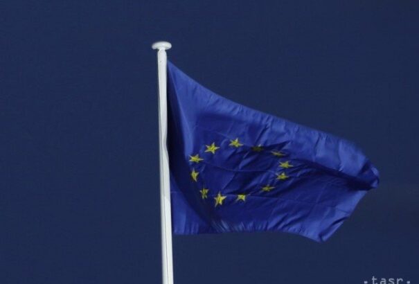 Cseh személyiségek a bentmaradásra buzdítják a briteket