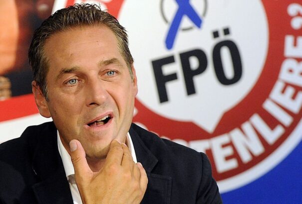 Az FPÖ vezetője újraegyesítené Tirolt