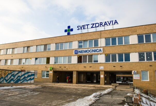 Már megoperálták az éjjel Nagymegyernél meglőtt migránst